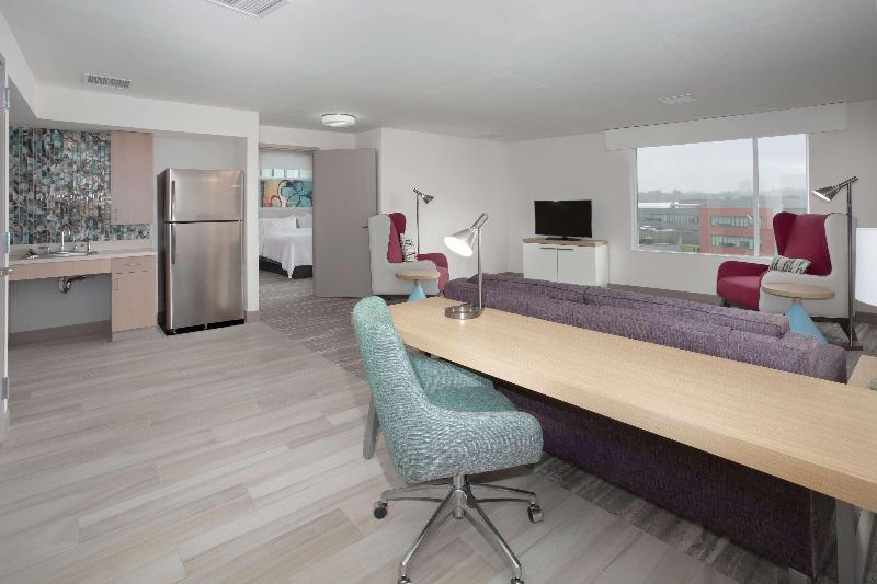Hilton Garden Inn Omaha Aksarben Village image