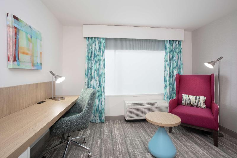 Hilton Garden Inn Omaha Aksarben Village image