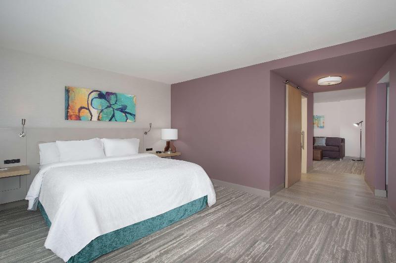 Hilton Garden Inn Omaha Aksarben Village image