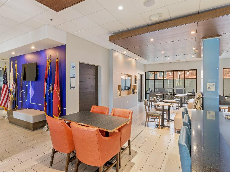Holiday Inn Express and Suites White Hall