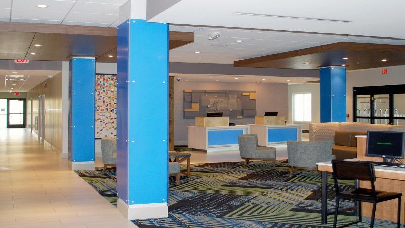 Holiday Inn Express and Suites White Hall image