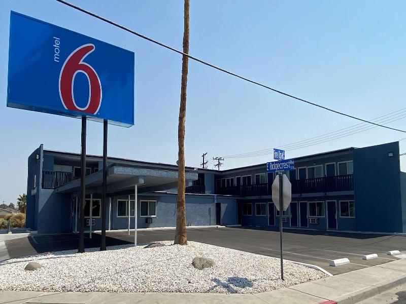 Azul Inn & Suites image