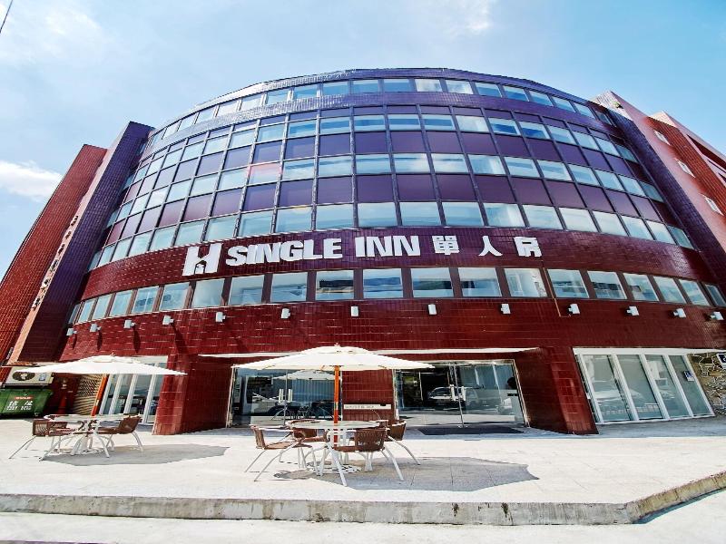 Single Inn Taipei image
