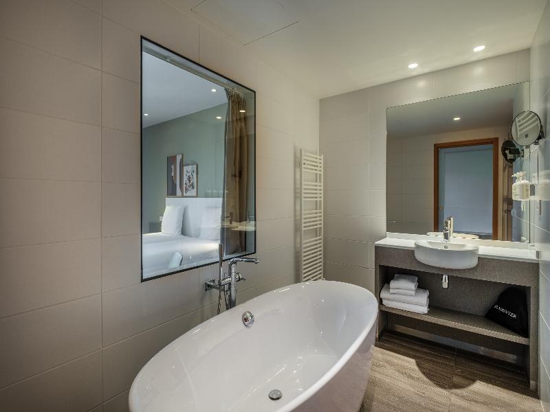 Spark by Hilton Lyon Park Saone image