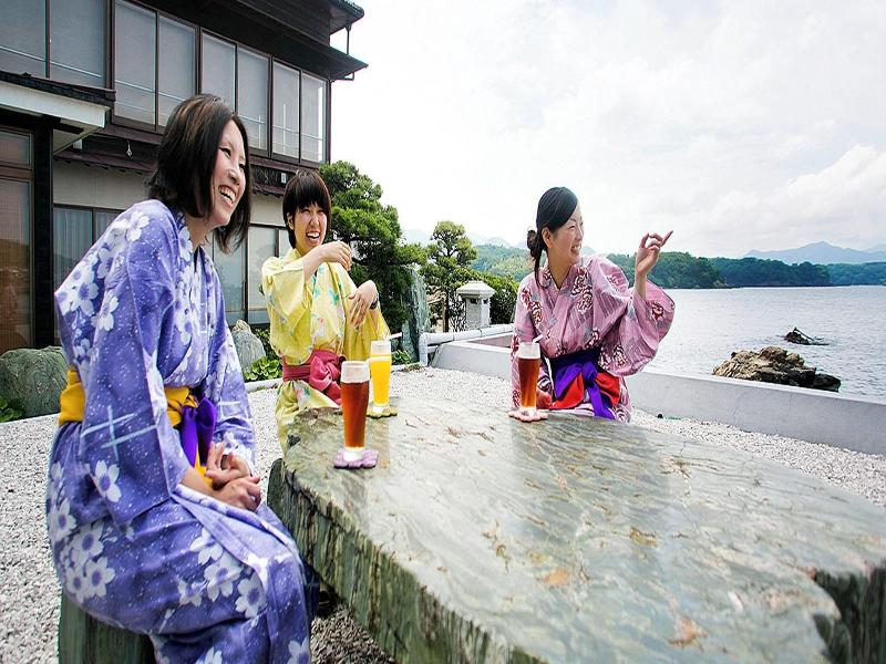 Yukei-no-yado Umi-no-yurikago Hagikomachi image