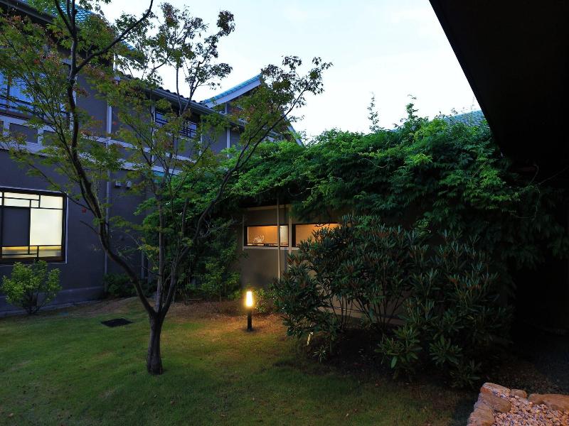 GAHAMA terrace image