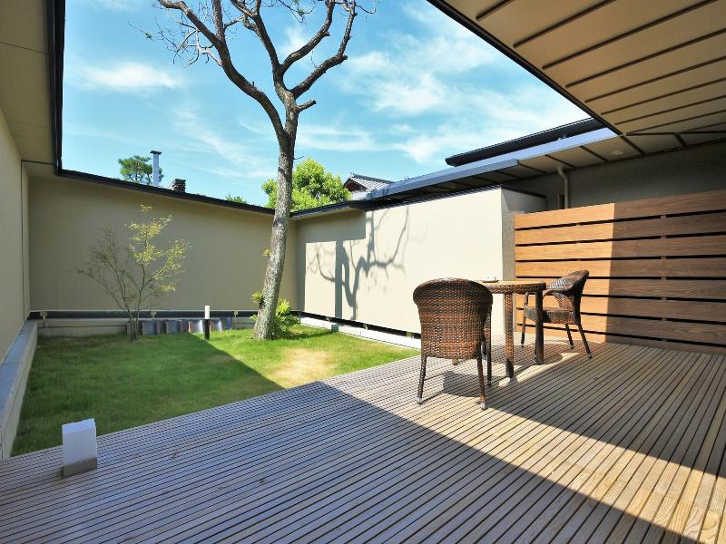GAHAMA terrace image