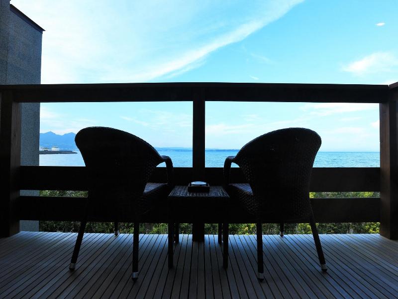 GAHAMA terrace image