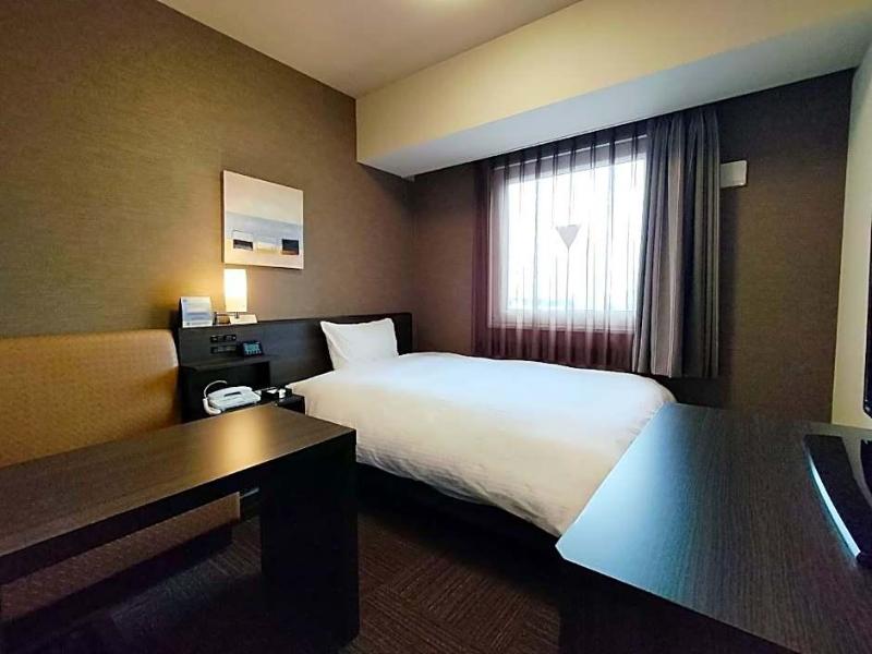 Hotel Route Inn Takaoka Ekimae image
