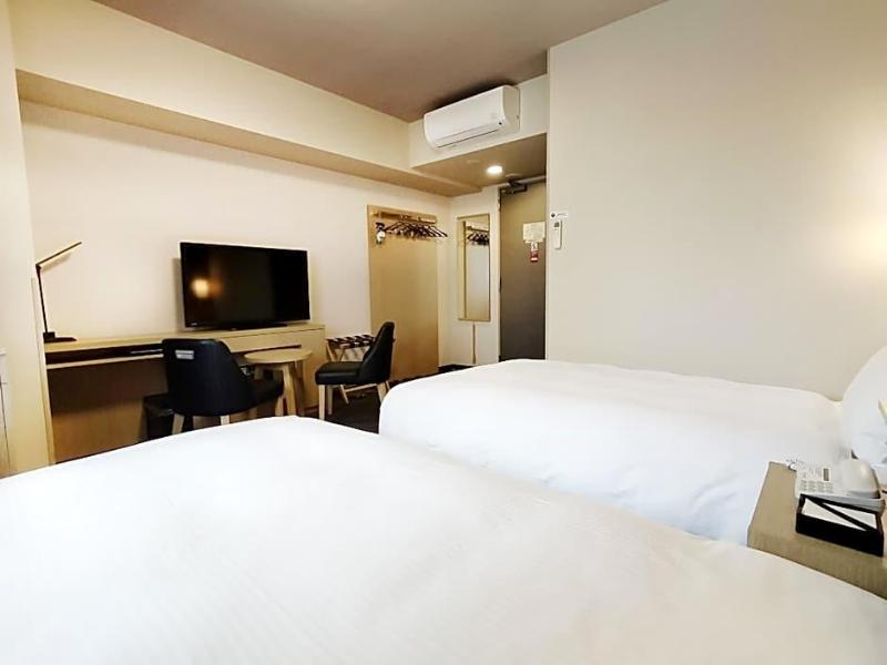 Hotel Route Inn Takaoka Ekimae image