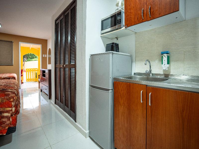 Coconut Inn image
