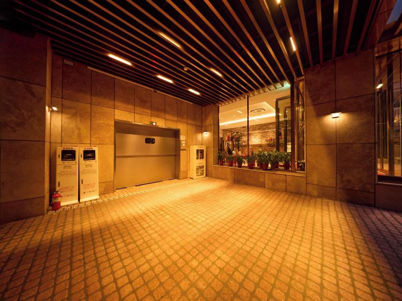 Capace Hotel  image