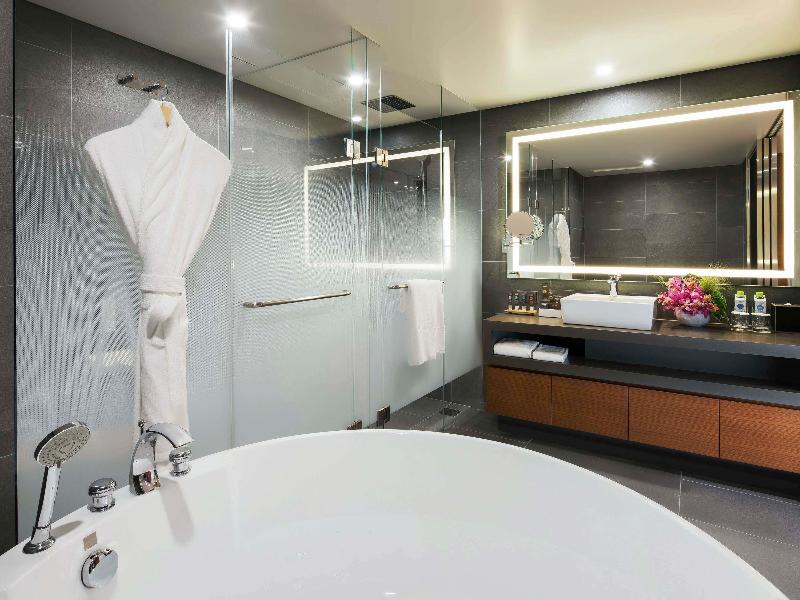 Novotel Ambassador Seoul Dongdaemun Hotel image