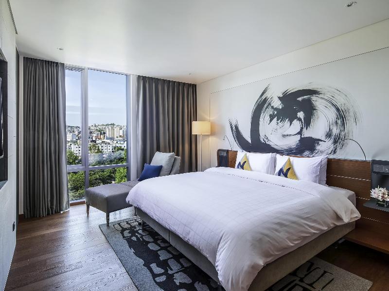 Novotel Ambassador Seoul Dongdaemun Hotel image
