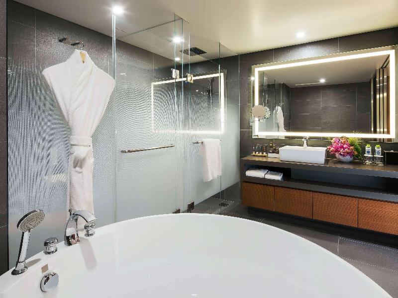 Novotel Ambassador Seoul Dongdaemun Hotel image