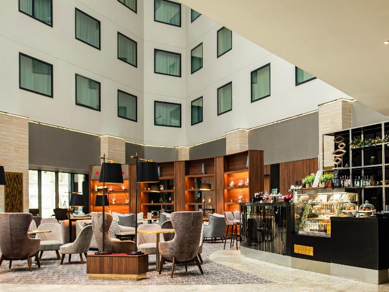 Crowne Plaza London Heathrow T4 image