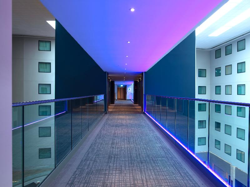 Crowne Plaza London Heathrow T4 image