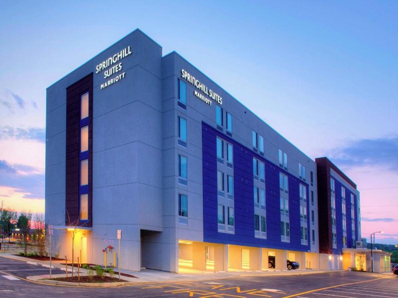 SpringHill Suites Newark Downtown image