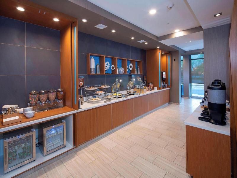 SpringHill Suites Newark Downtown image