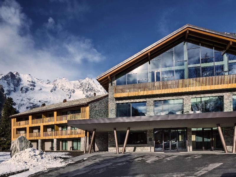 Grand Hotel Courmayeur Mont Blanc image