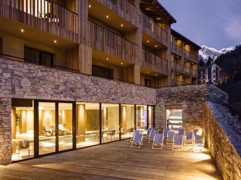 Grand Hotel Courmayeur Mont Blanc image