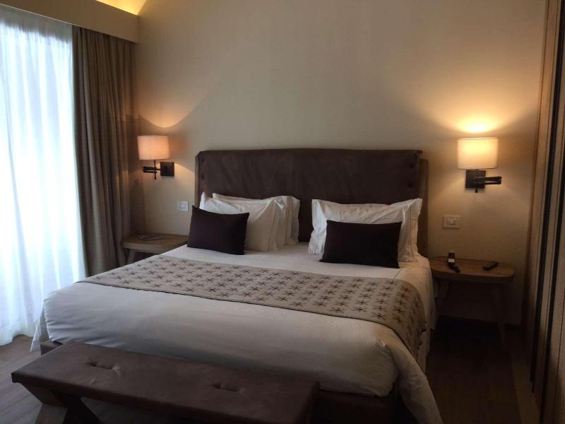 Grand Hotel Courmayeur Mont Blanc image