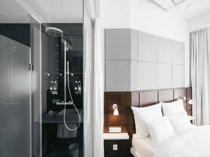 Ruby Lilly Hotel Munich by IHG image