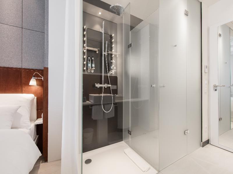 Ruby Lilly Hotel Munich by IHG image