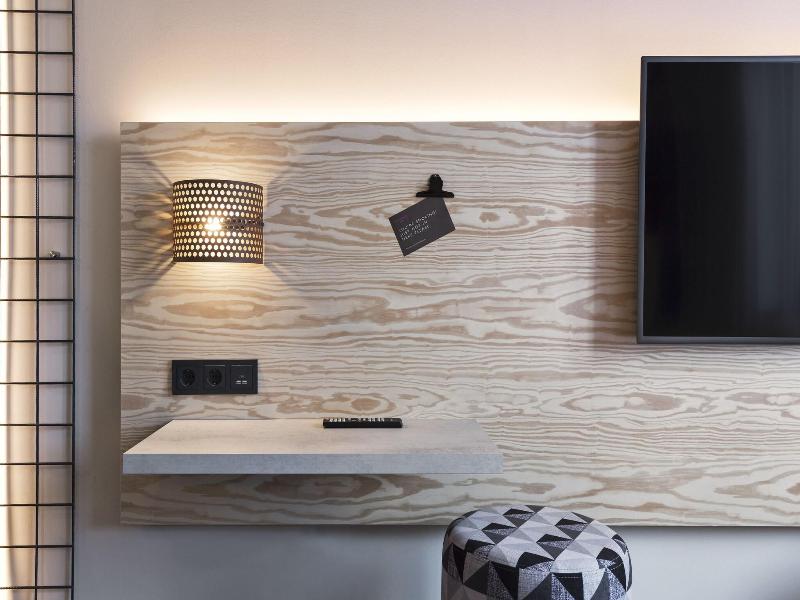 Moxy Duesseldorf South image