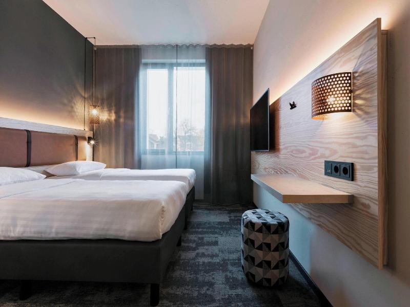 Moxy Duesseldorf South image