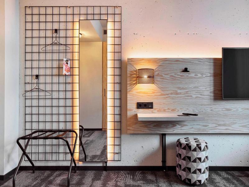 Moxy Duesseldorf South image