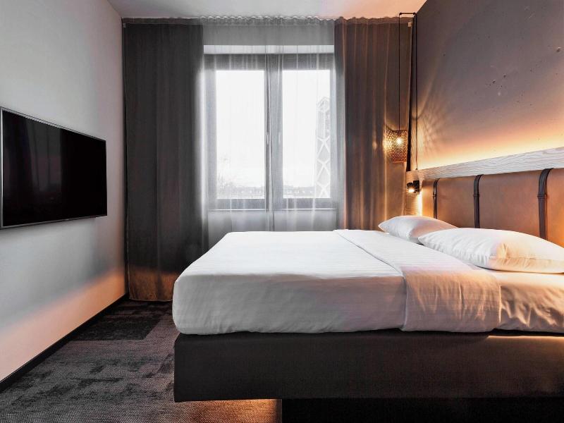 Moxy Duesseldorf South image