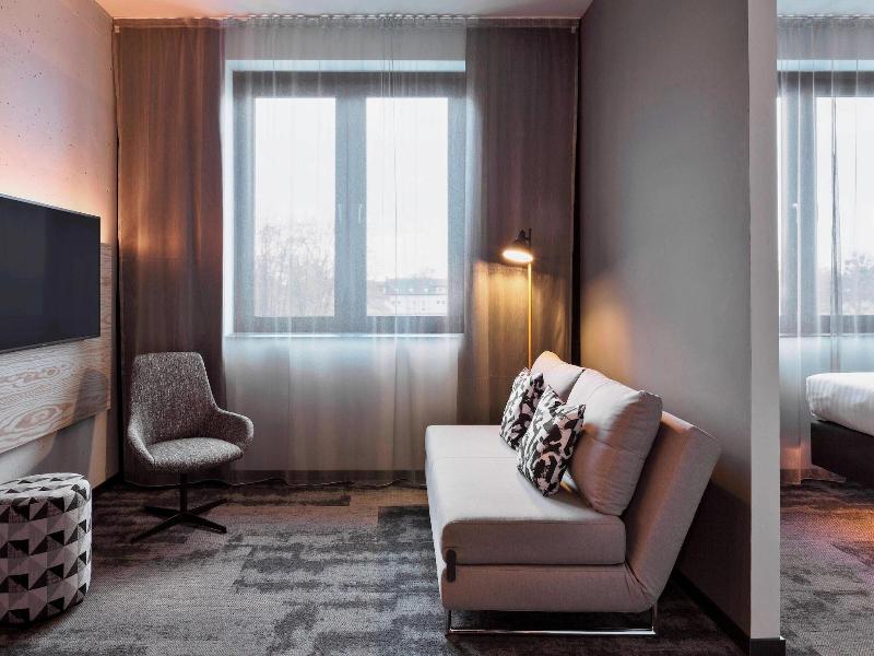Moxy Duesseldorf South image