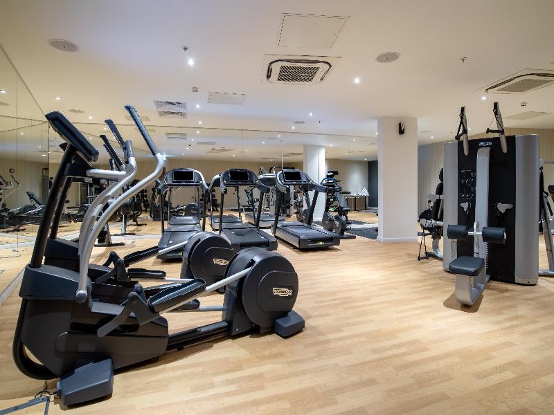 Holiday Inn Express London Heathrow T4 image