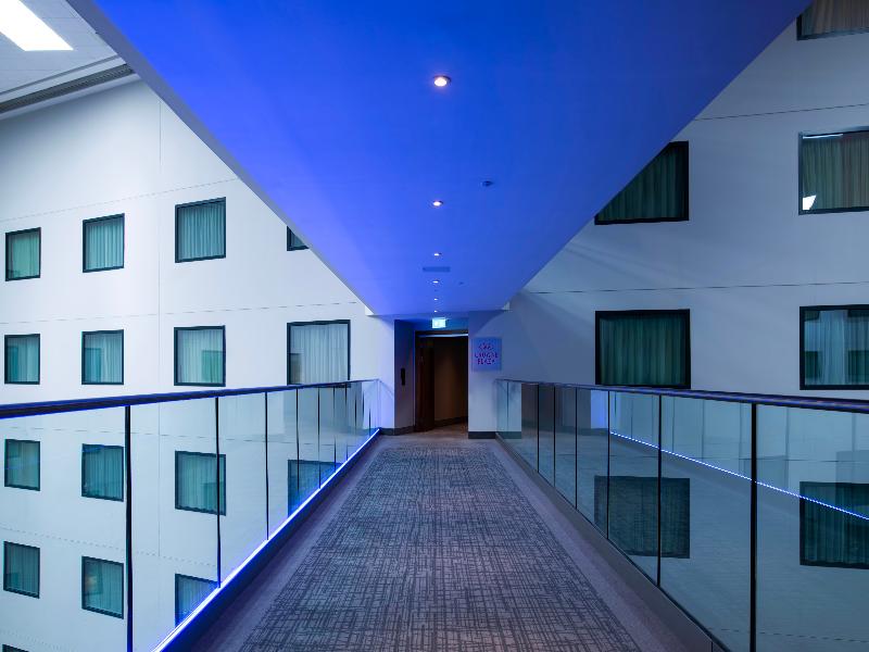 Holiday Inn Express London Heathrow T4 image