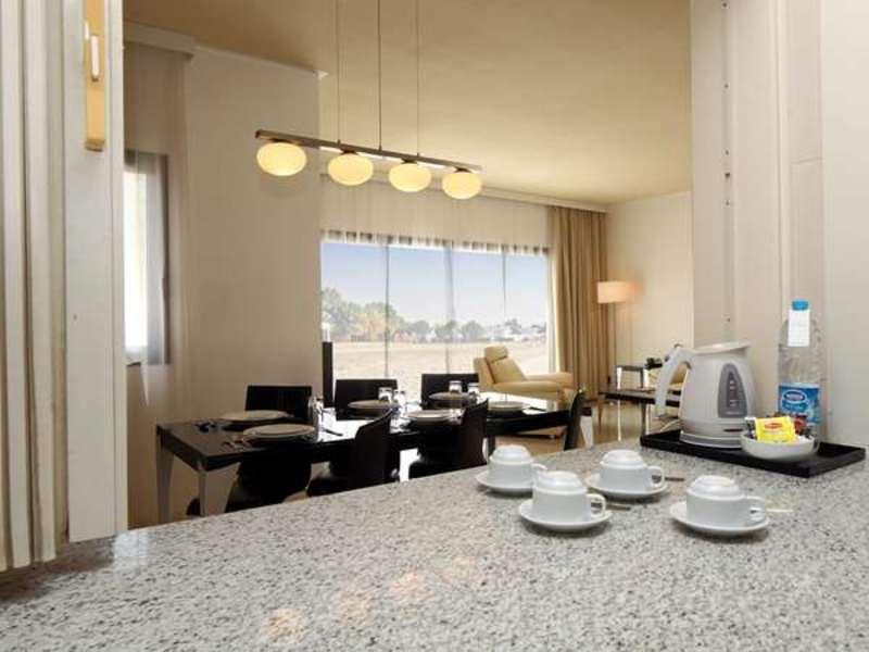 Golden Tulip Dana Bay Hotel