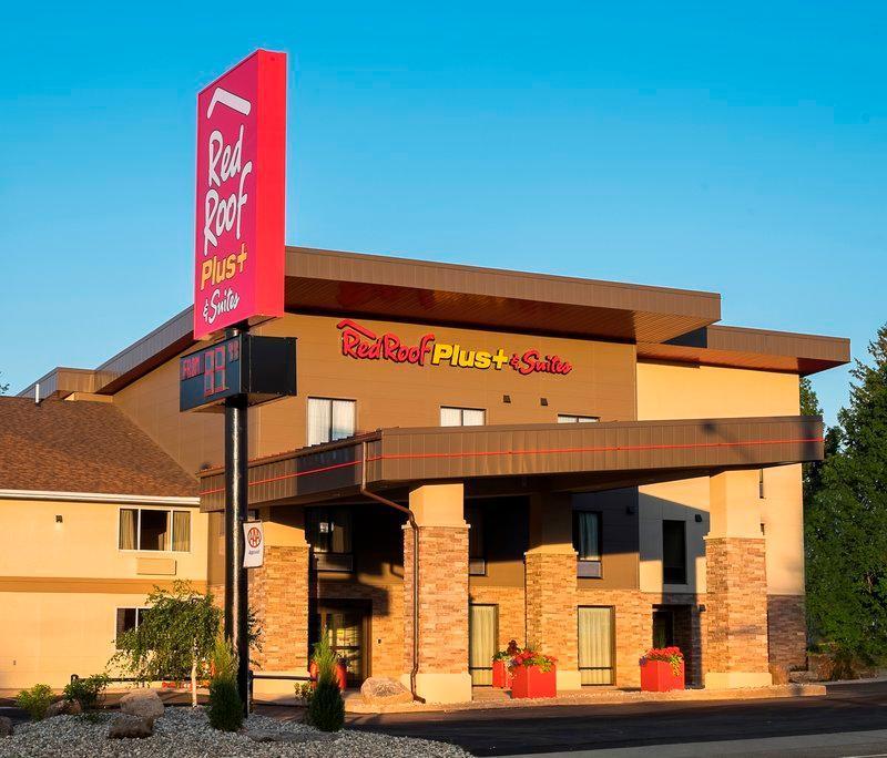 Red Roof PLUS+ & Suites Malone image