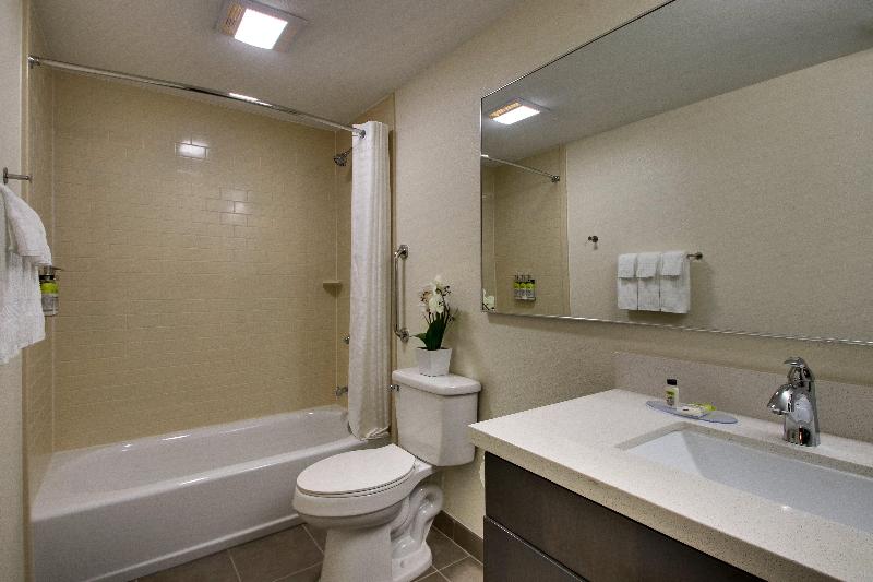 Candlewood Suites Wichita East — photo 34
