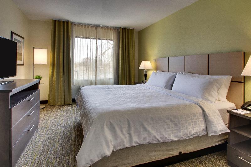 Candlewood Suites Wichita East — photo 30