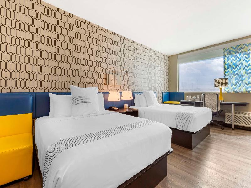 GLo Best Western Dallas South DeSoto image