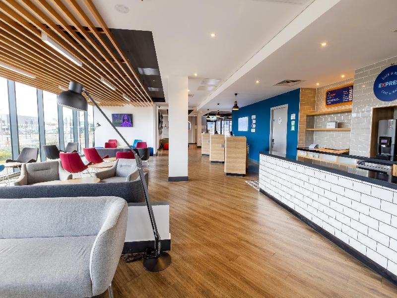  Holiday Inn Express Manchester - Trafford City image