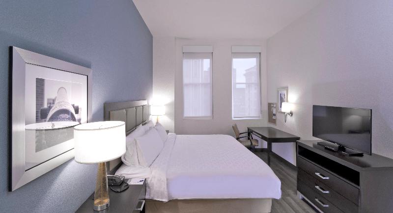 Candlewood Suites Baltimore - Inner Harbor photo 24