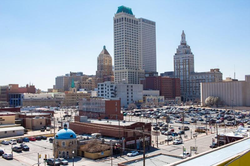 Hotel Indigo Tulsa Dwtn-Entertainment Area