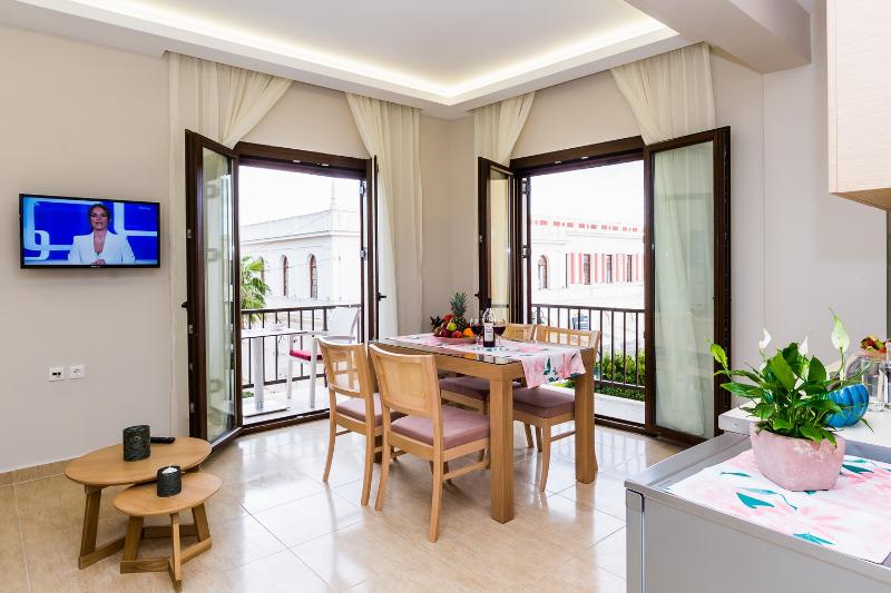Alektor Luxury Apartments 3 * - pic #7