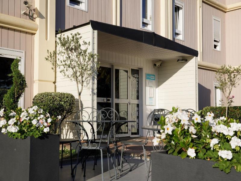 Kyriad Direct Orléans Ouest La Chapelle St Mesmin image