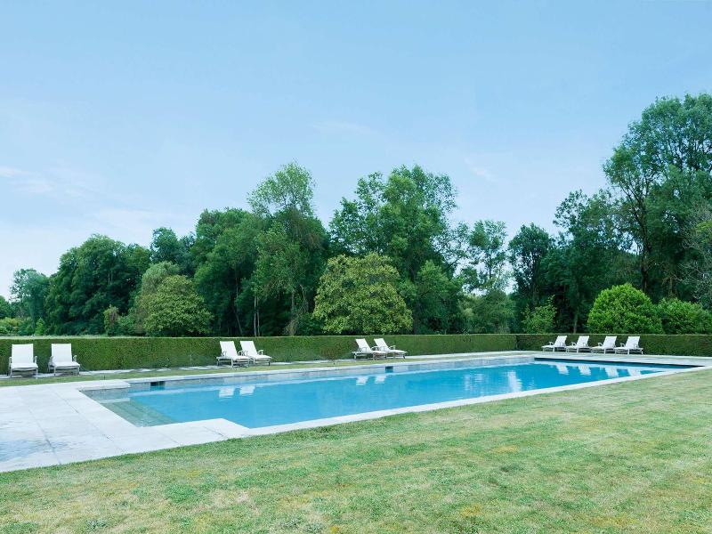 Château de Perreux, The Originals Collection image
