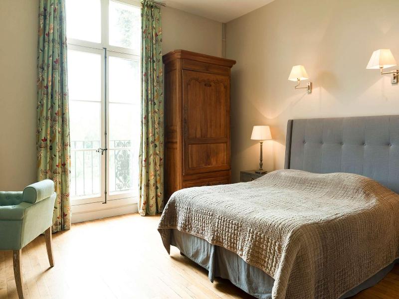 Château de Perreux, The Originals Collection image