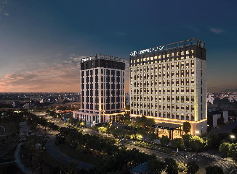 Crowne Plaza Shanghai Jinshan