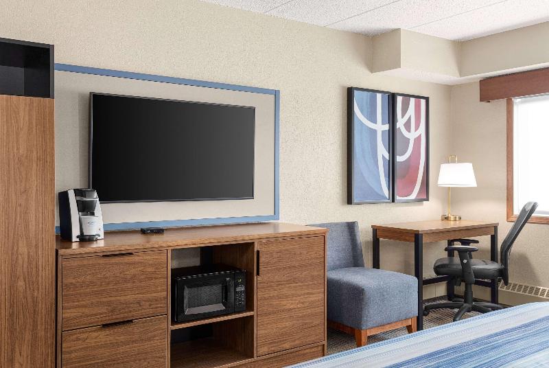 Americinn By Wyndham Roseau image