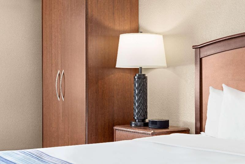 Americinn By Wyndham Roseau image